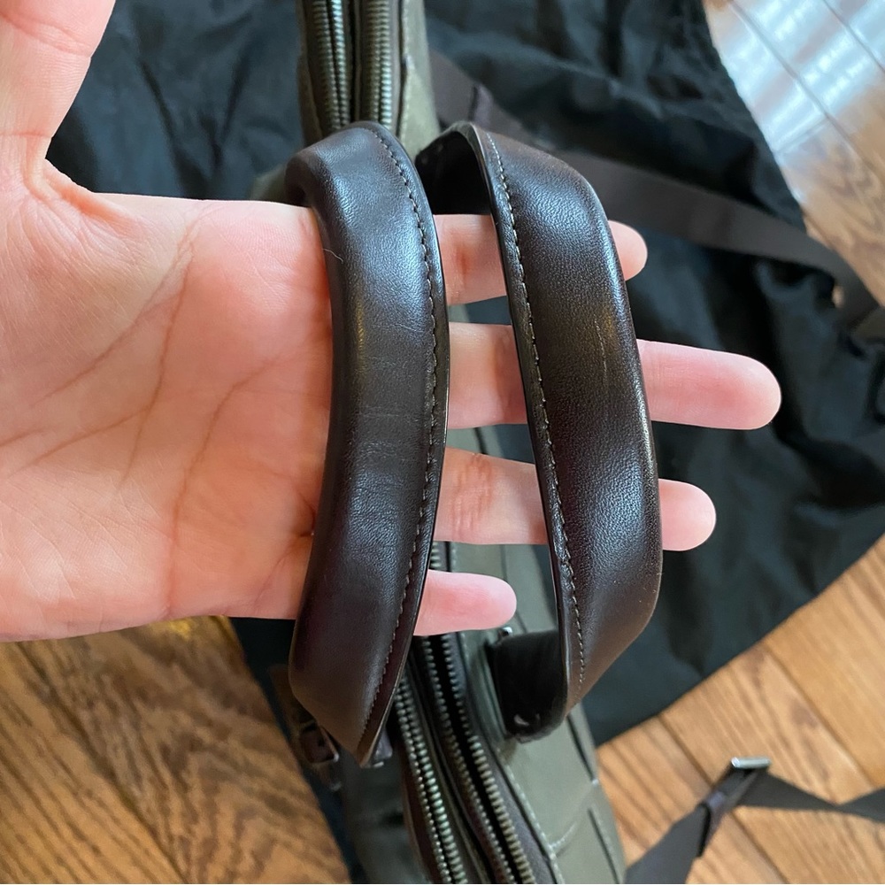 Tumi Briefcase - Picture 2 of 10